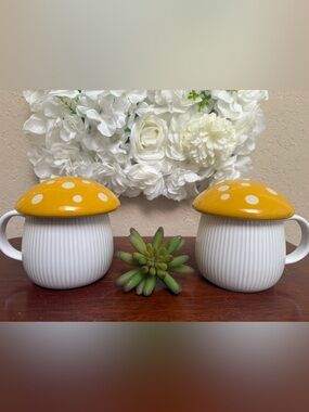 Vintage Inspired Mushroom Warmer Mugs